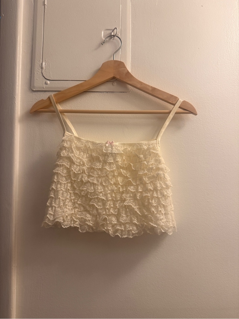 Forever 21 Ruffle Lace Cami Top